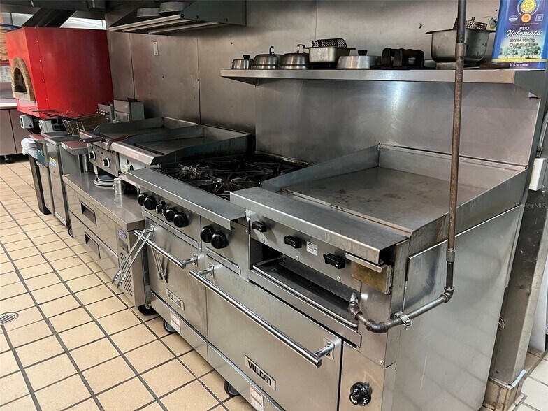 More Photos Of 5240 NW 34th St, Gainesville General Retail For Sale