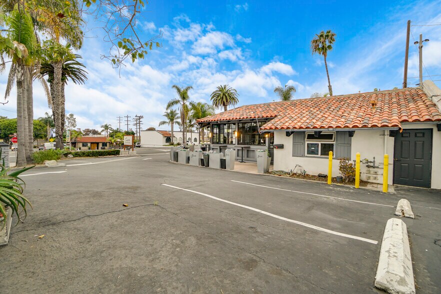 More Photos Of 1925 S El Camino Real, San Clemente Restaurant For Sale