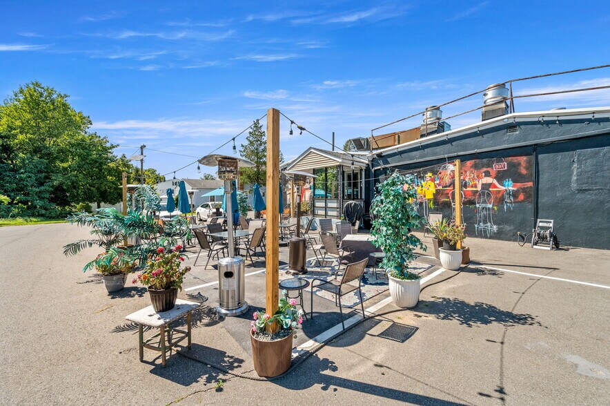 More Photos Of 69 Route 156, Trenton Restaurant For Sale