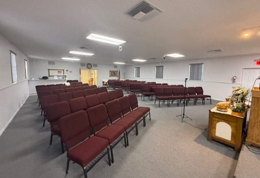 More Photos Of 8826 Trevarthon Rd, Orlando Specialty For Sale