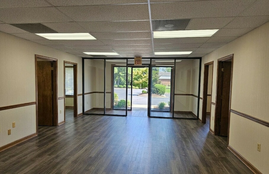 More Photos Of 351 Gees Mill Business Pky N, Conyers Warehouse For Lease
