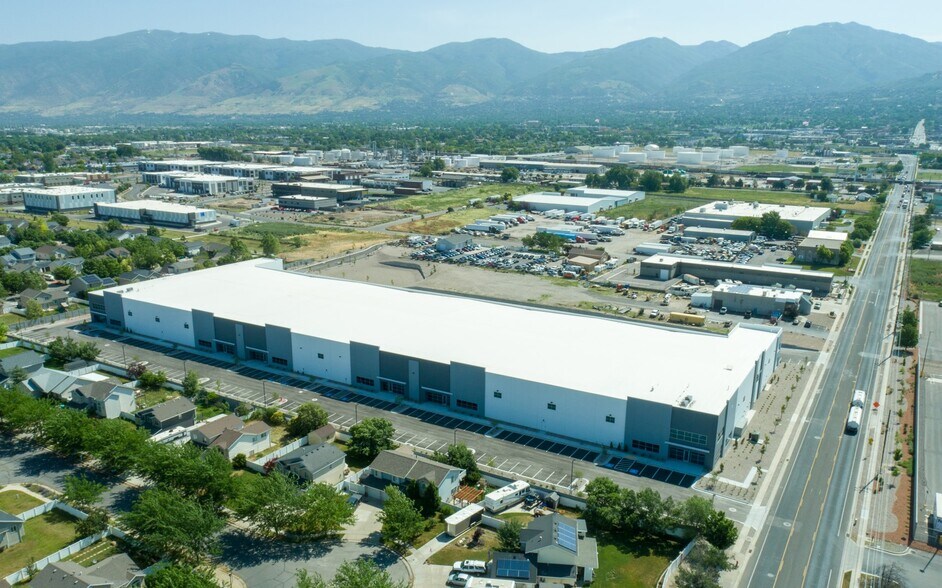 More Photos Of 1376 W 2600 S, Woods Cross Distribution For Sale