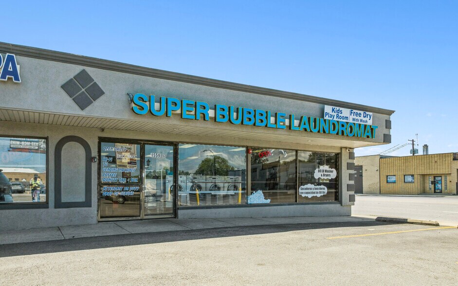More Photos Of 1559 N Mannheim Rd, Stone Park General Retail For Sale