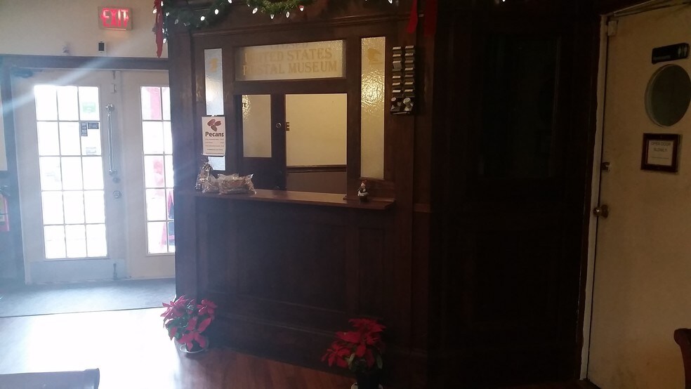 More Photos Of 300 S Volusia Ave, Orange City Hotel For Lease