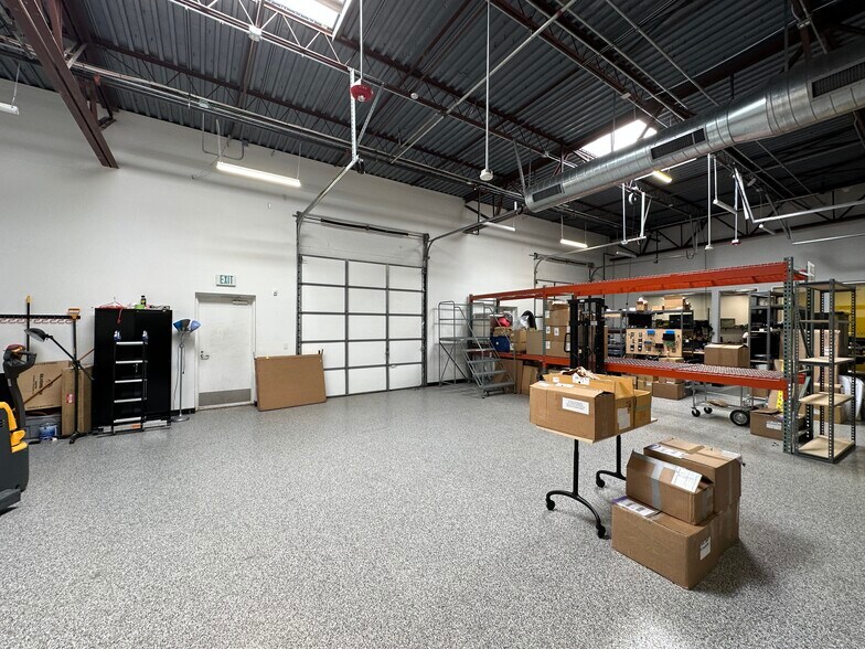 More Photos Of 100 Technology Dr, Broomfield Research And Development For Sale