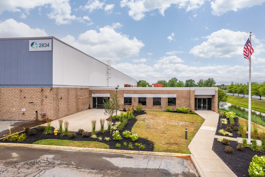 Primary Photo Of 2834 Schoeneck Rd, Macungie Distribution For Lease