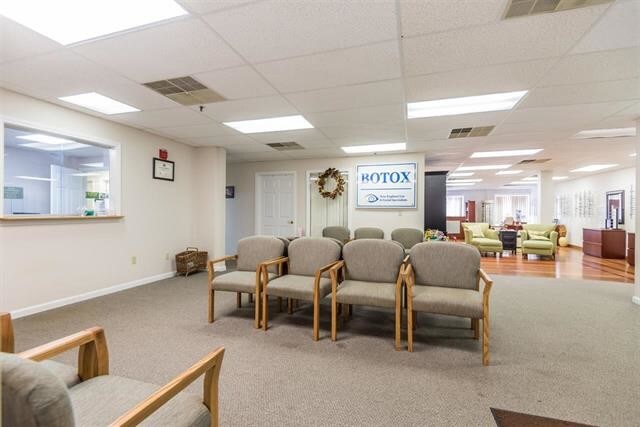 More Photos Of 75 Gilcreast Rd, Londonderry Coworking Space