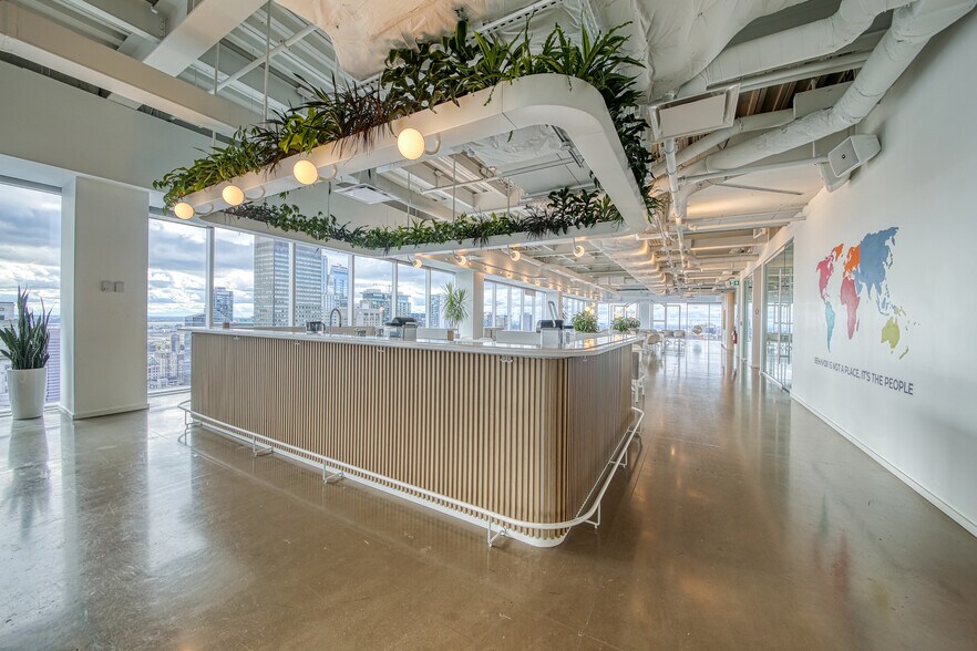 More Photos Of 900 Boul De Maisonneuve O, Montréal Office For Lease
