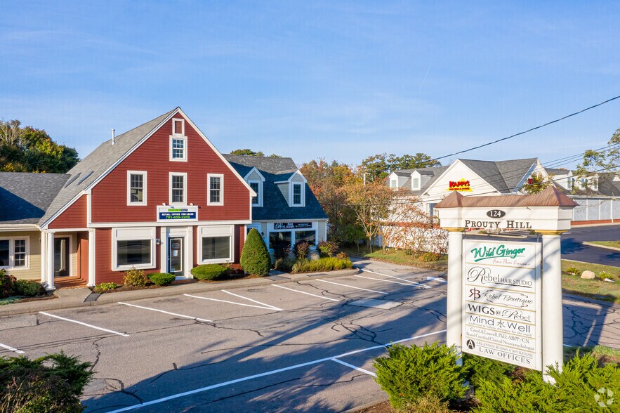 More Photos Of 124 Washington St, Norwell Freestanding For Lease
