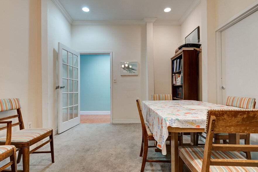 More Photos Of 1820 3rd Ave N, Bessemer Office For Sale