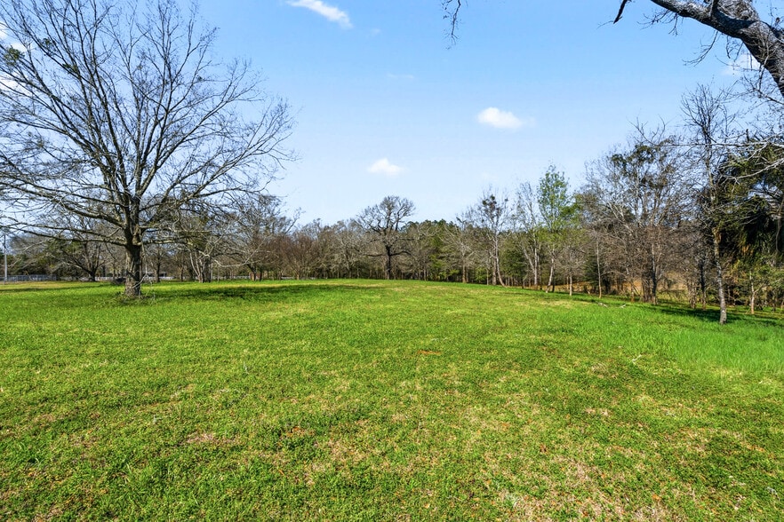 More Photos Of 2828 Harvest Rd, Jay Religious Facility For Sale