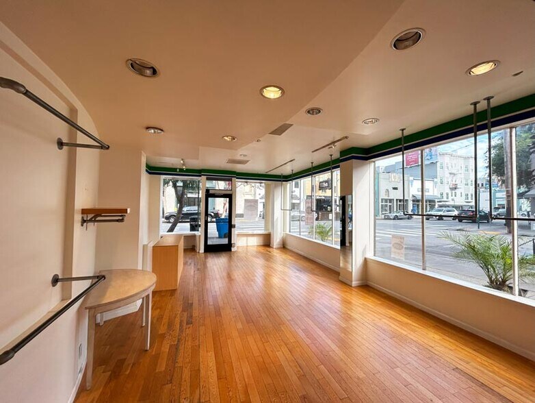 More Photos Of 2101 Chestnut St, San Francisco General Retail For Lease
