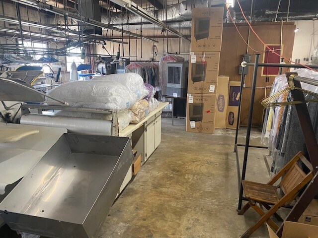 More Photos Of 130 S Lafayette Ave, Brownsville Freestanding For Sale