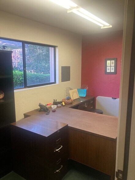 More Photos Of 201-207 Church St, Ojai Medical For Lease