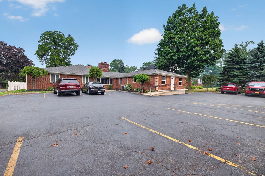 More Photos Of 3405 Orchard Park Rd, Orchard Park Office Residential For Sale