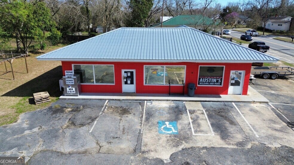 Primary Photo Of 2886 GA Highway 117, Cadwell General Retail For Sale
