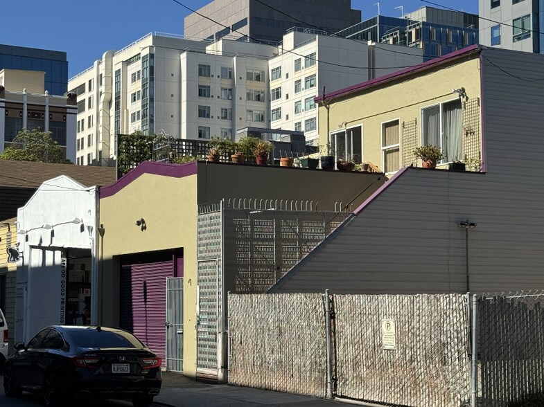 More Photos Of 9 Grace St, San Francisco Warehouse For Sale