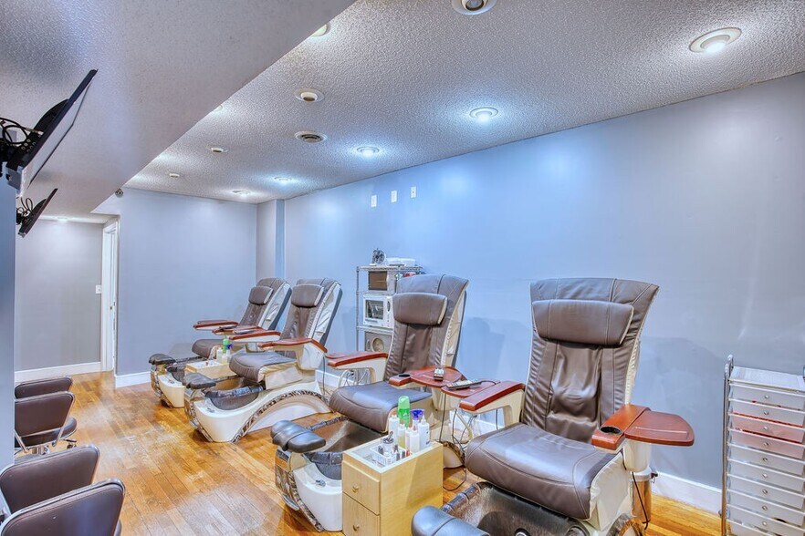 More Photos Of 226 E Main St, Union Storefront Retail Residential For Sale