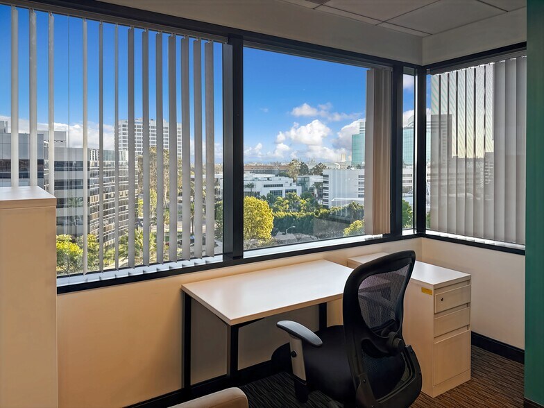 More Photos Of 400 Continental Blvd, El Segundo Coworking Space