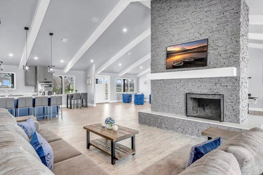 More Photos Of 3120 River Oaks Dr, Kingsland Specialty For Sale