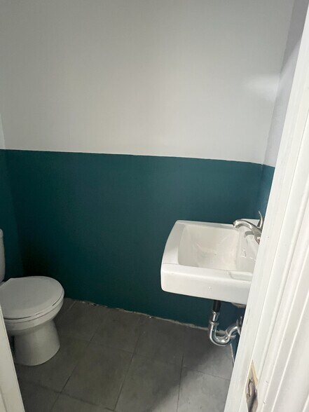 More Photos Of 2261-2269 Bragg St, Brooklyn Schools For Sale