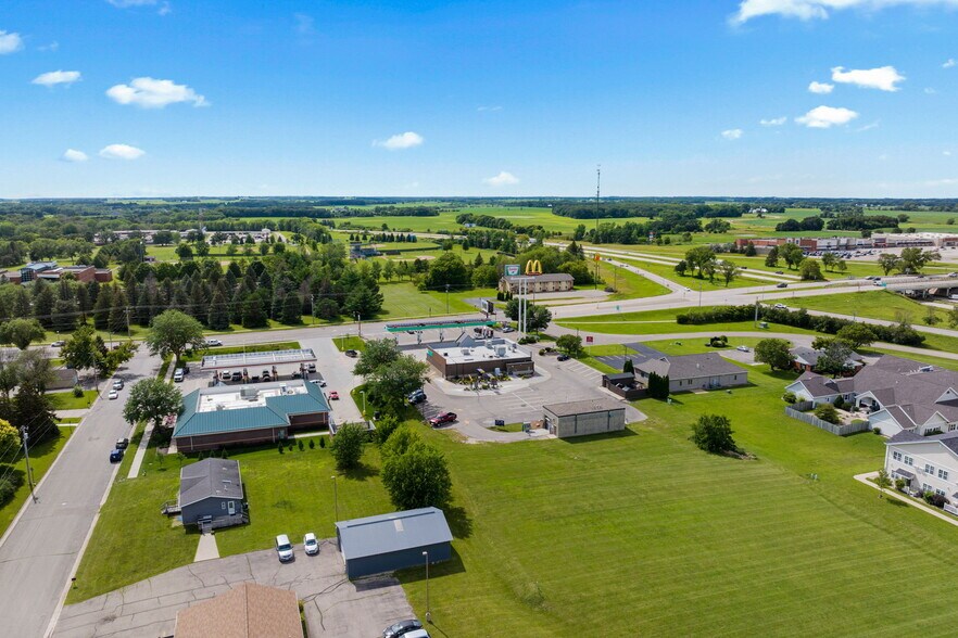 More Photos Of 1400 14th St NW, Austin Service Station For Sale