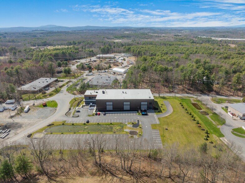 More Photos Of 114 Lancaster Rd, Shirley Freestanding For Lease