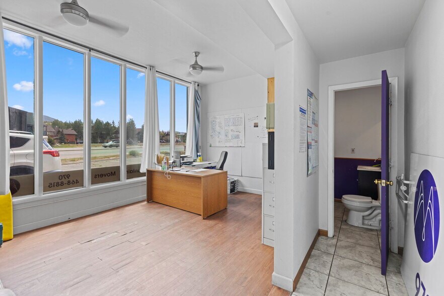 More Photos Of 120 9th St, Silverthorne General Retail For Sale
