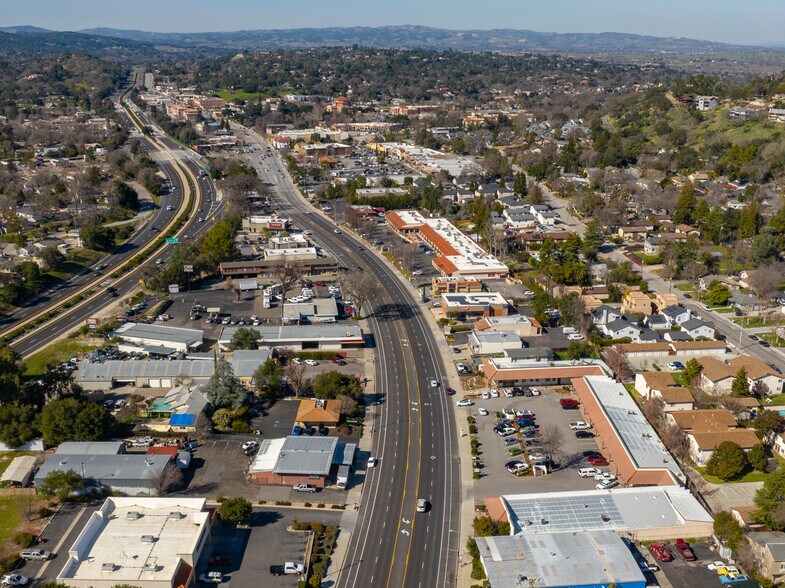 More Photos Of 7425 El Camino Real, Atascadero Storefront Retail Office For Sale