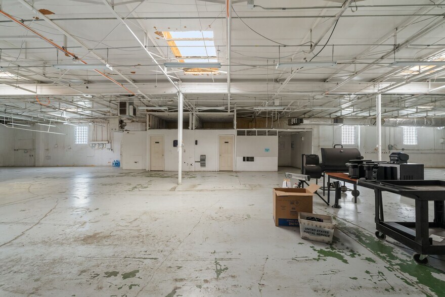 More Photos Of 6001 Tension Dr, Fort Worth Manufacturing For Sale
