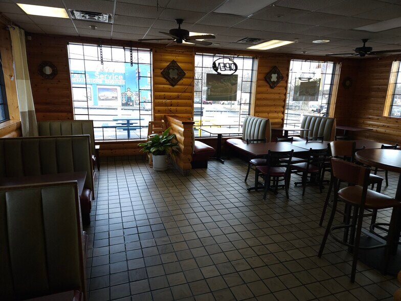 More Photos Of 3616 E 11th St, Tulsa Fast Food For Sale