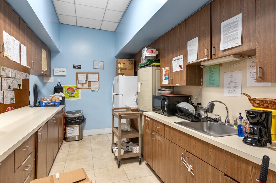 More Photos Of 7875 W McNab Rd, Tamarac Religious Facility For Sale