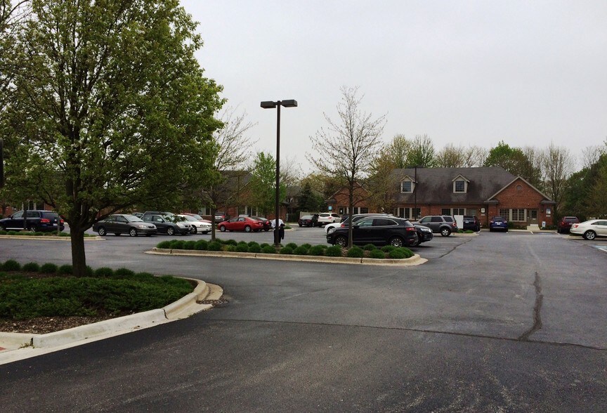 More Photos Of 10211 W Lincoln Hwy, Frankfort Restaurant For Lease