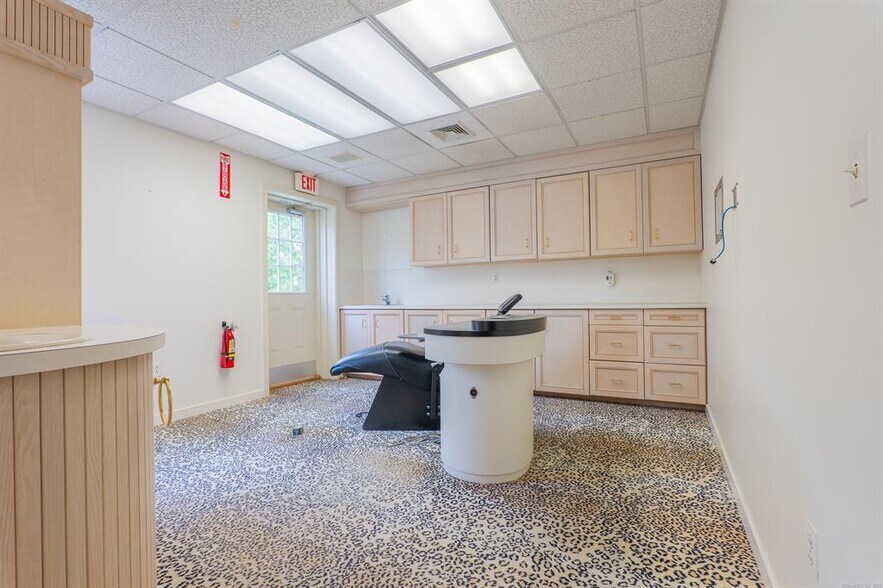 More Photos Of 8 Prospect St, Ridgefield Storefront Retail Office For Sale