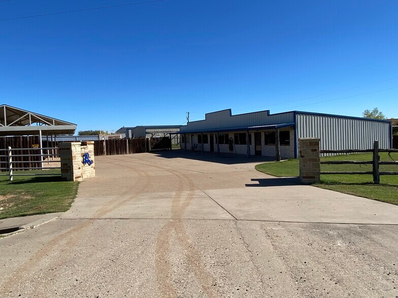 More Photos Of 5778 FM 933, Whitney Flex For Lease