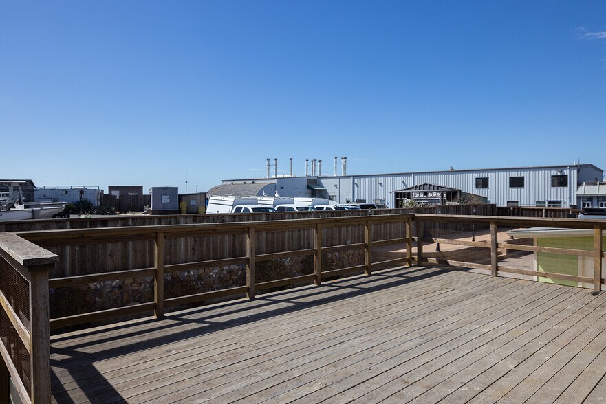 More Photos Of 7550-7552 Sandholdt Rd, Moss Landing Specialty For Sale