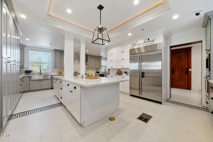 More Photos Of 380 Green St, Pasadena Office Residential For Sale