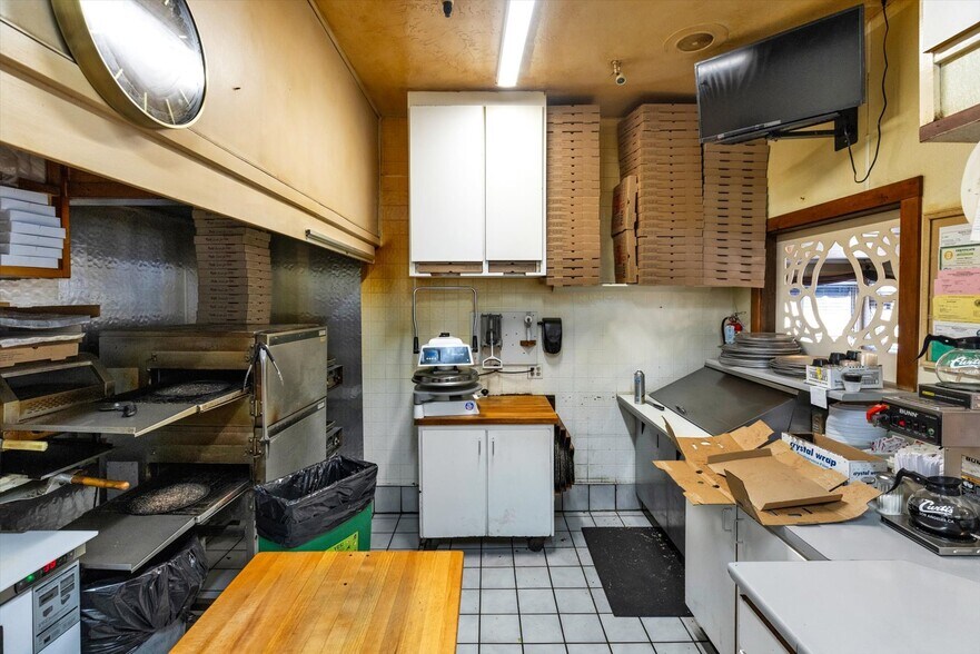 More Photos Of 2380 Main St, Cambria Restaurant For Sale