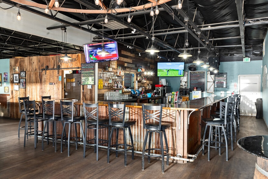 More Photos Of 7126 Skyway, Paradise Storefront Retail Office For Sale