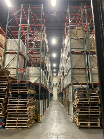 More Photos Of 50 Wireless Blvd, Hauppauge Manufacturing For Lease