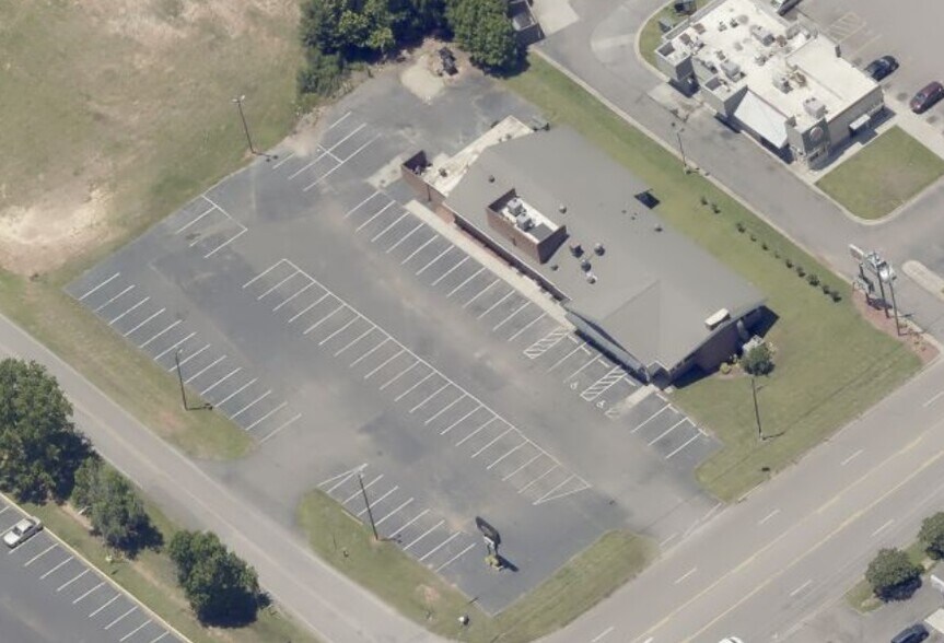 More Photos Of 1215 N Horner Blvd, Sanford Restaurant For Sale