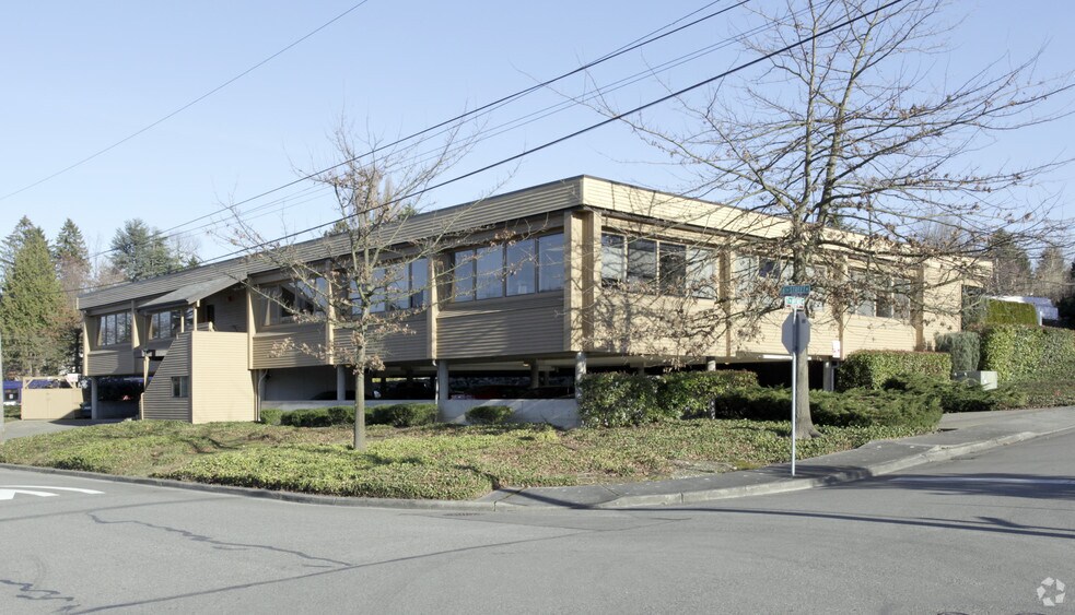More Photos Of 1715 Market St, Kirkland Medical For Sale