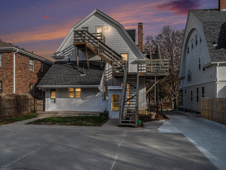 More Photos Of 1618 S 32nd Ave, Omaha Apartments For Sale