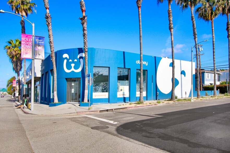 More Photos Of 8001 Melrose Ave, Los Angeles Storefront For Sale