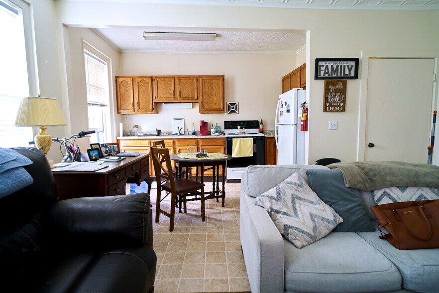 More Photos Of 134 Hunter St, Kingston Apartments For Sale