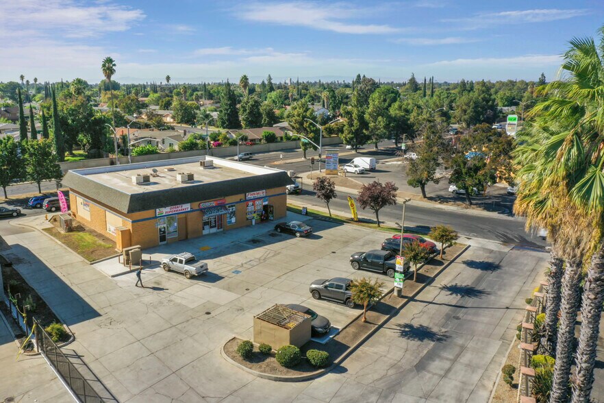 More Photos Of 811 E March Ln, Stockton Storefront For Sale