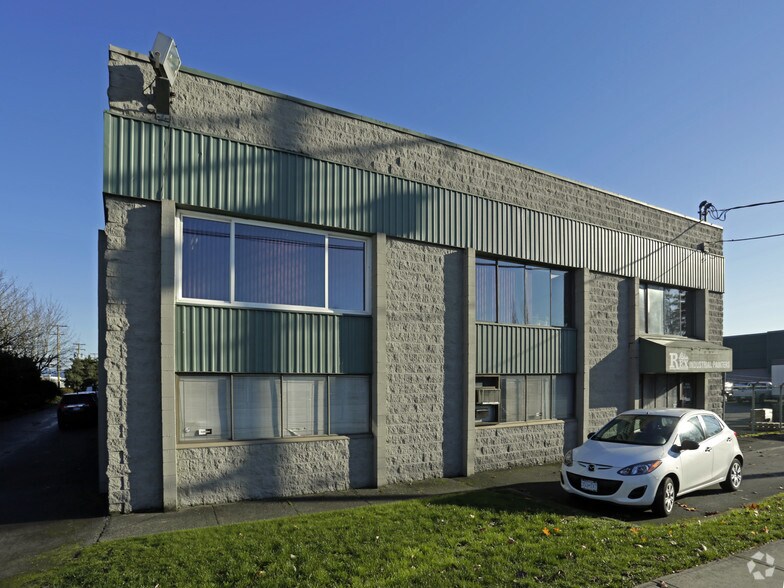 More Photos Of 19214 94th Ave, Surrey Service For Lease