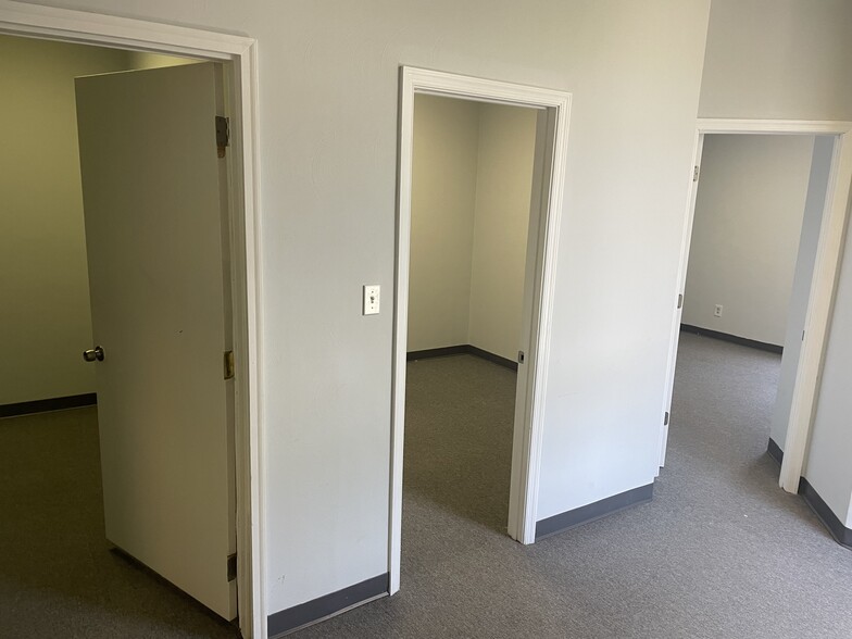 More Photos Of 138 S Rosemont Rd, Virginia Beach Medical For Lease