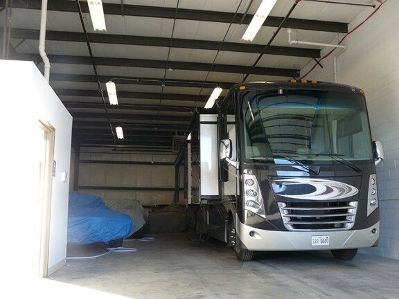 More Photos Of 141 Christopher Way, Fox Lake Warehouse For Lease