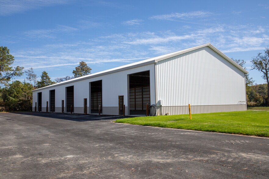 More Photos Of 26866 Lewes Georgetown Hwy, Harbeson Storefront For Lease